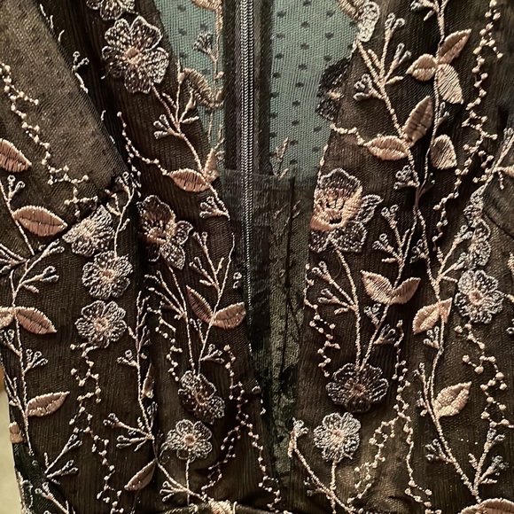 Evening dress - Picture 2 of 8